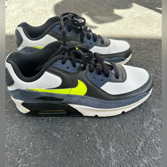 Nike Air Max 90 - Picture 2 of 6